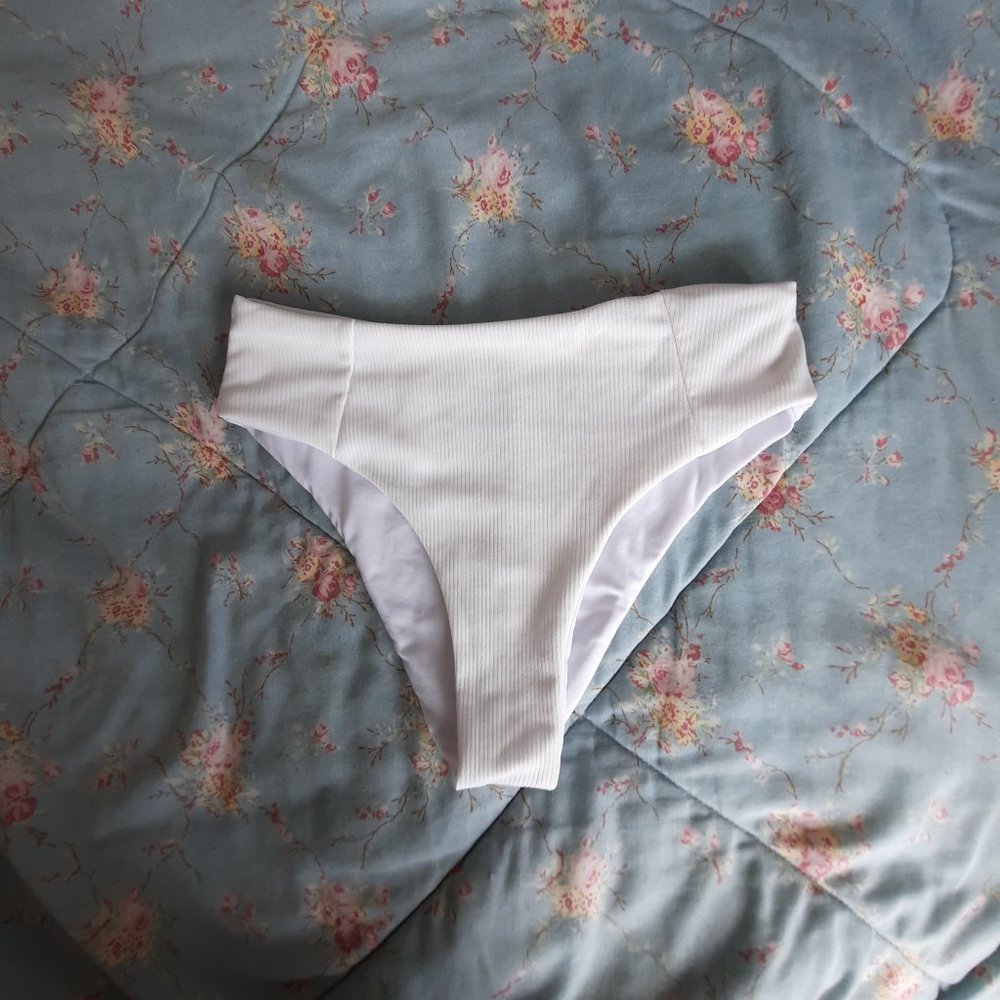 Zaful White High Waisted Ribbed Bikini Bottom, Size 6